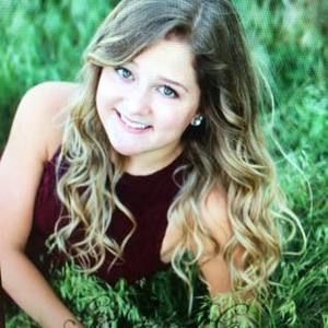 Meet your Posher, Caitlin